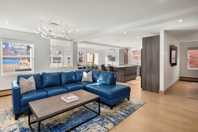 Foto del edificio - 447 E Cooper Ave