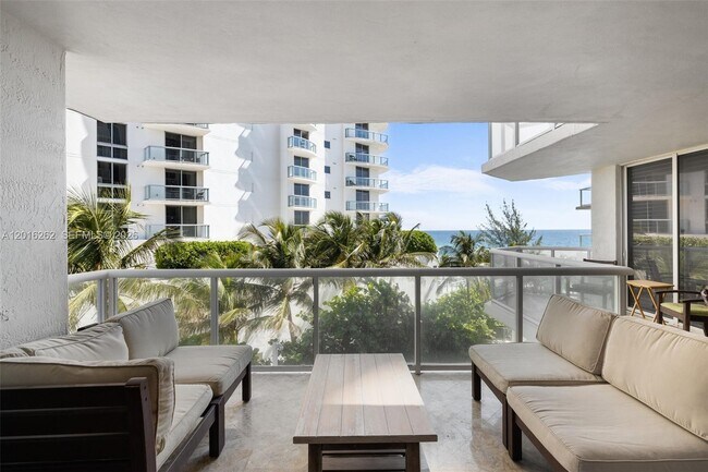 Building Photo - 18671 Collins Ave