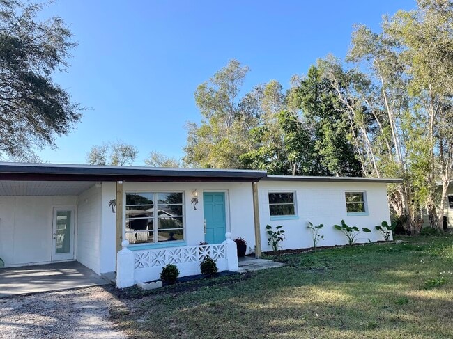 Building Photo - 611 Orangewood Dr