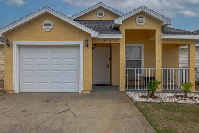 Building Photo - 11718 Seashore Ln