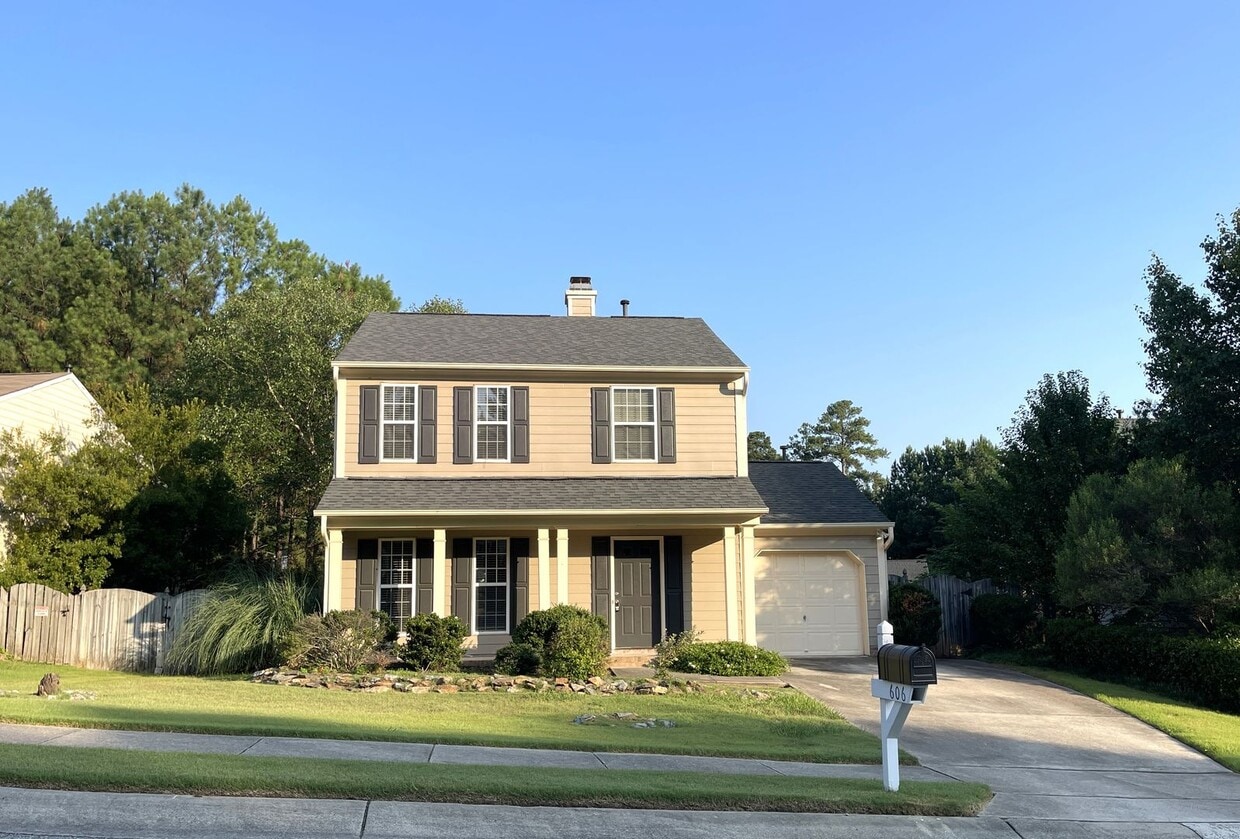Beautiful, updated 3br 2.5 ba home with garage, fenced-yard in Home Valley Farms Now Available! - Beautiful, updated 3br 2.5 ba home with garage, fenced-yard in Home Valley Farms Now Available!