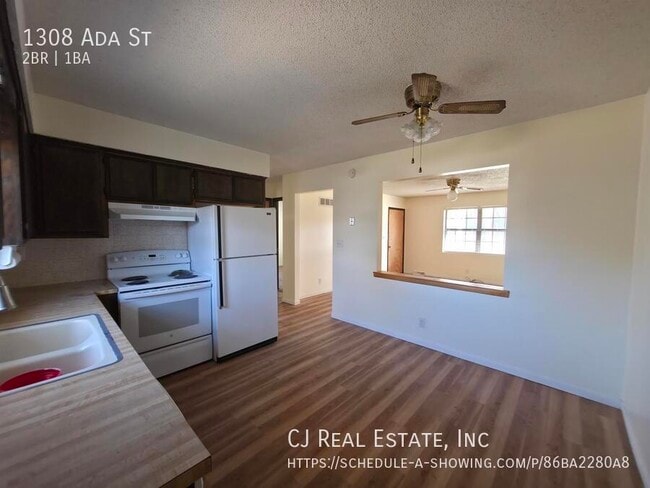 Building Photo - 1308 Ada St