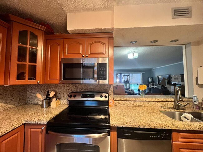 Foto del edificio - 14175 SW 87th St