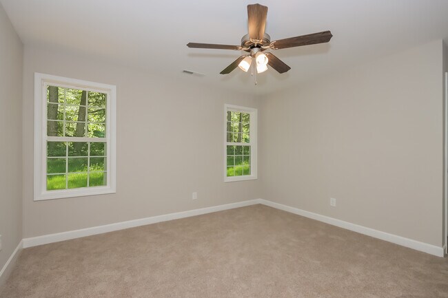 Building Photo - 200 Ashbrook Rd