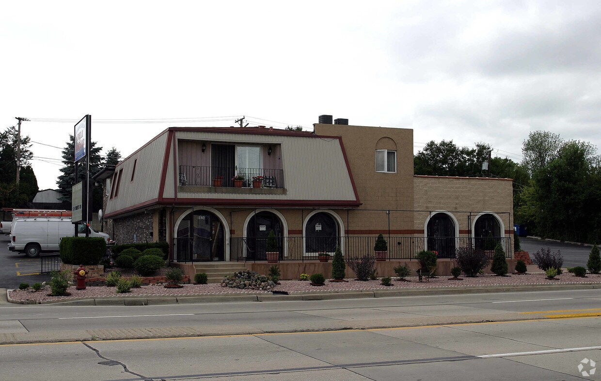 Foto del edificio - 8824 S Roberts Rd