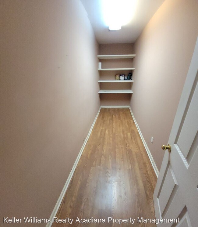 Foto del edificio - 4 br, 2 bath House - 410 Elmwood