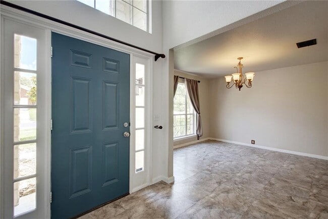 Foto del edificio - 714 Adler Falls Ln