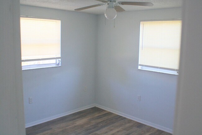 Foto del edificio - Cute 2 bedroom 1 bath