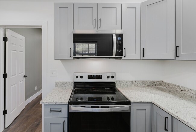 Foto del edificio - 1210 Washtenaw Ave