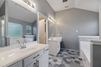 Building Photo - 8610 Twillingate Ln