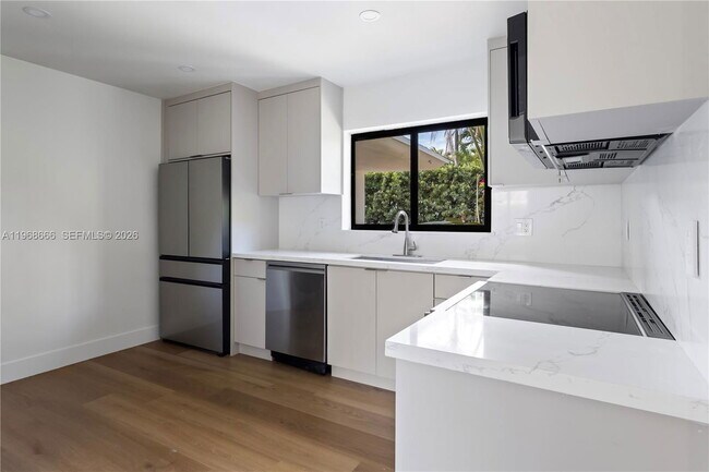 Foto del edificio - 1618 SW 18th St