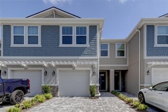 Building Photo - 8341 Wildflower Glen Ave