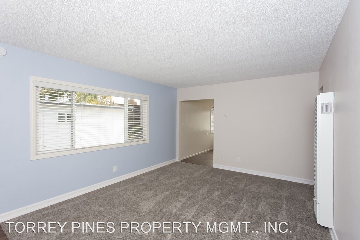 Foto principal - 3809 Riviera Dr