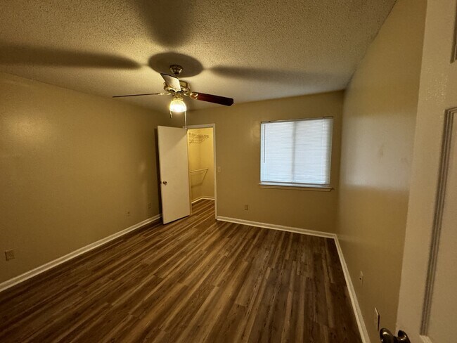 Foto del edificio - Apartment for Rent
