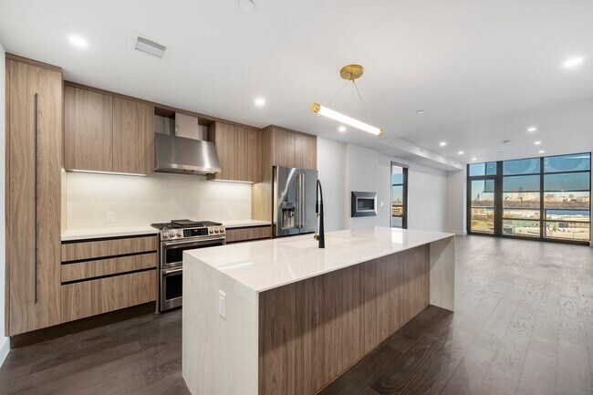 Foto del edificio - 8701 Churchill Rd