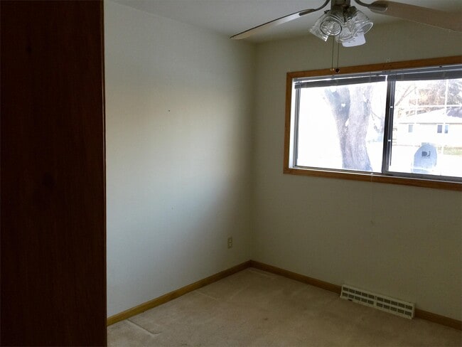 Building Photo - 301 Terrace Way