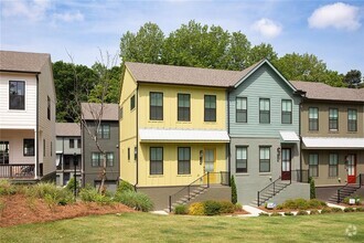 Building Photo - 1332 Breezy St SE