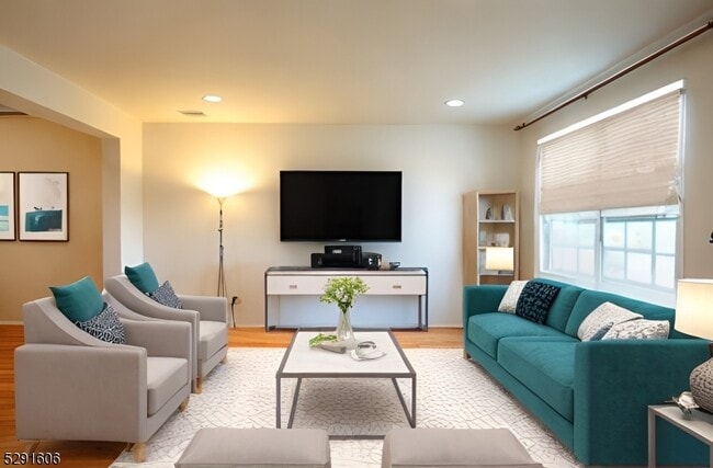 Building Photo - 51 Truman Ave