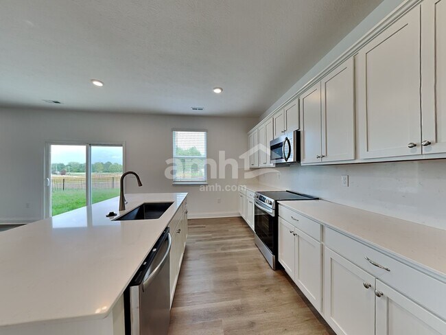 Foto del edificio - 1106 Heritage Blvd