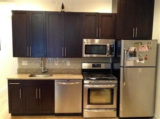Primary Photo - 110 Liberty View Dr