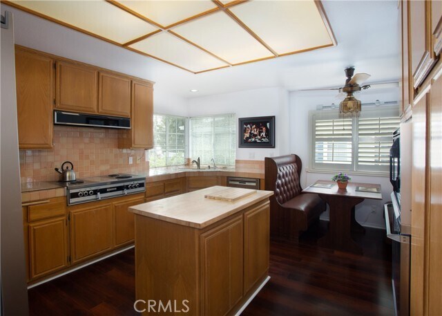 Foto del edificio - 3541 Lilac Ave