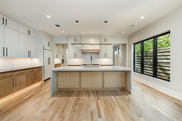 Foto del edificio - 4203 Normandy Ave