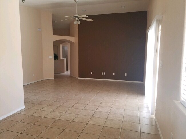Foto del edificio - 11573 E 34th Pl