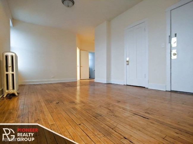 Foto del edificio - 1534 N Kedzie Ave