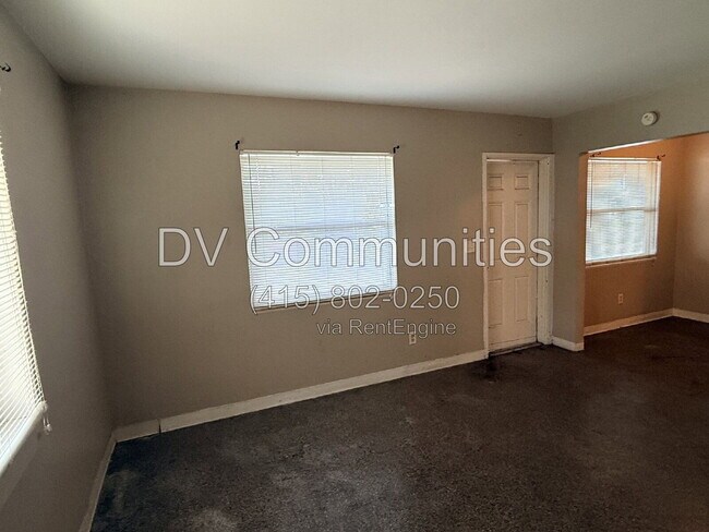 Foto del edificio - 1273 S Betty Ln
