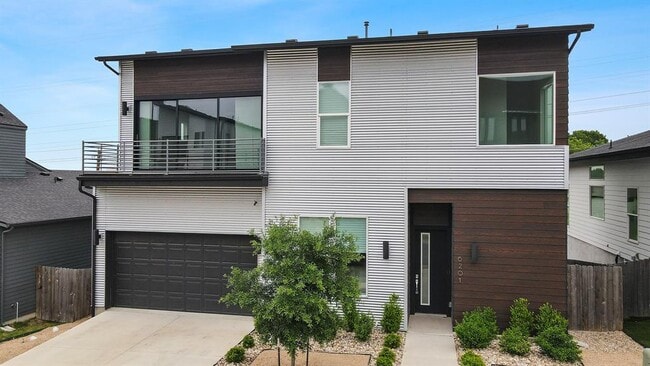 Building Photo - 6201 Toscana Ave