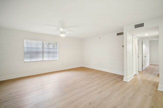 Foto del edificio - 3001 W. Horatio