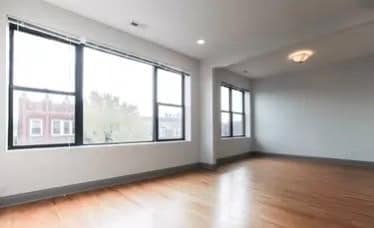 Building Photo - Commercials