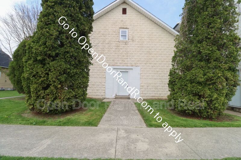 Primary Photo - 716 W King St