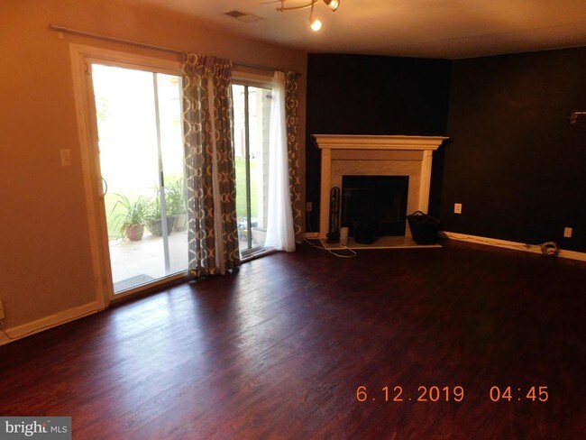 Building Photo - 6701 White Water Ct