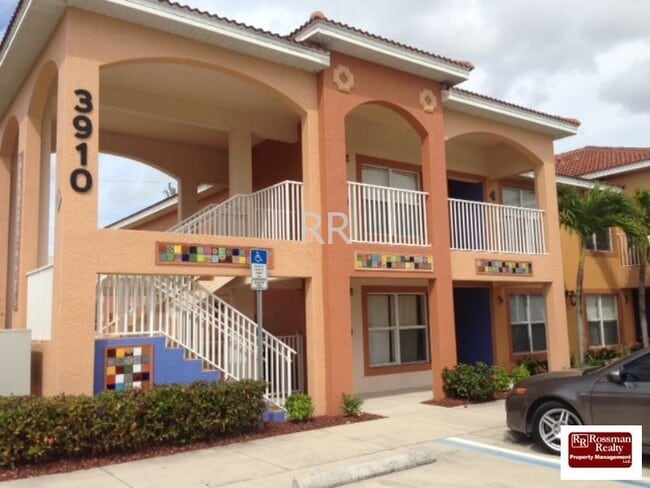 Building Photo - Santa Barbara Villas