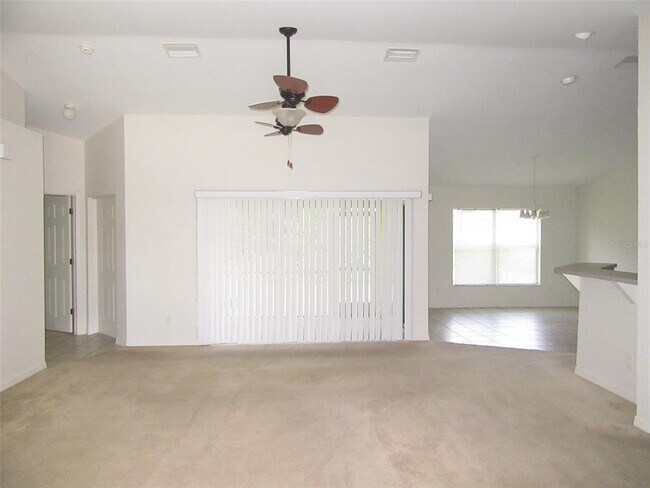 Building Photo - 1047 Lasseter St
