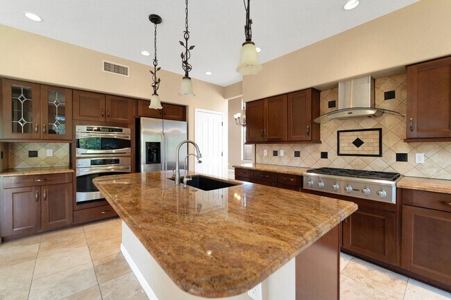 Foto del edificio - Stunning 5BR House in Chandler