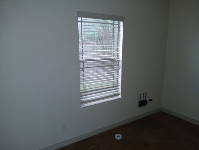 Building Photo - The commons at Somerville