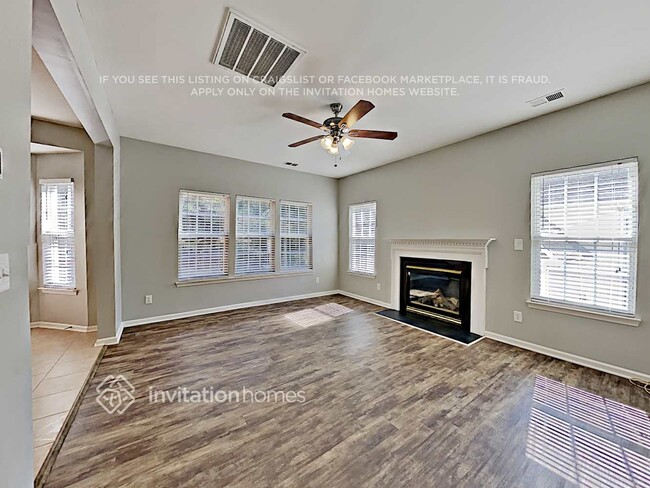Building Photo - 12145 Autumn Winds Ln