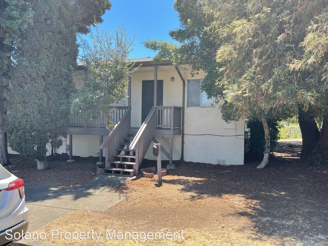 Primary Photo - 2 br, 1 bath House - 500 East I St