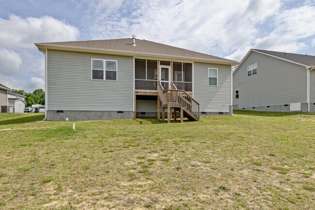 Building Photo - 55 Bushel Basket Dr
