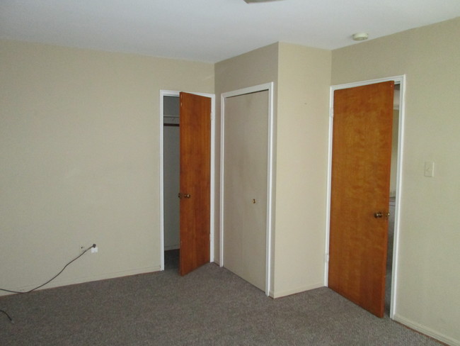 21217 Kingsville St Unit 203, Harper Woods, MI 48225 - Apartments in ...