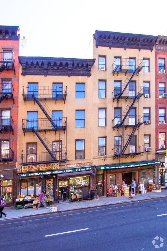 Building Photo - 692 Ninth Ave