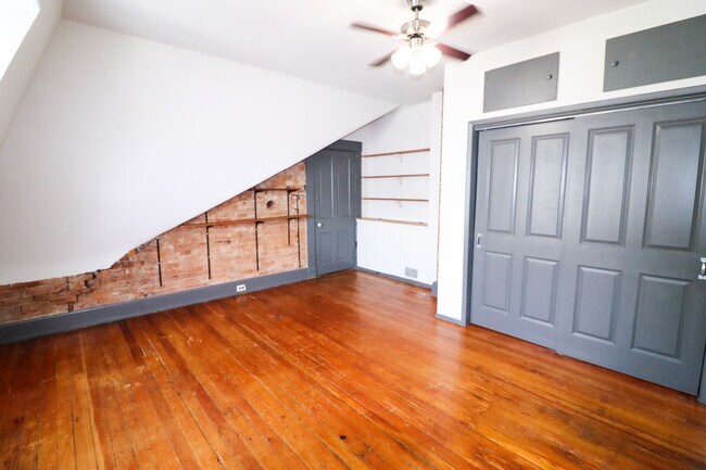 Foto del edificio - 2650 Bellevue Ave