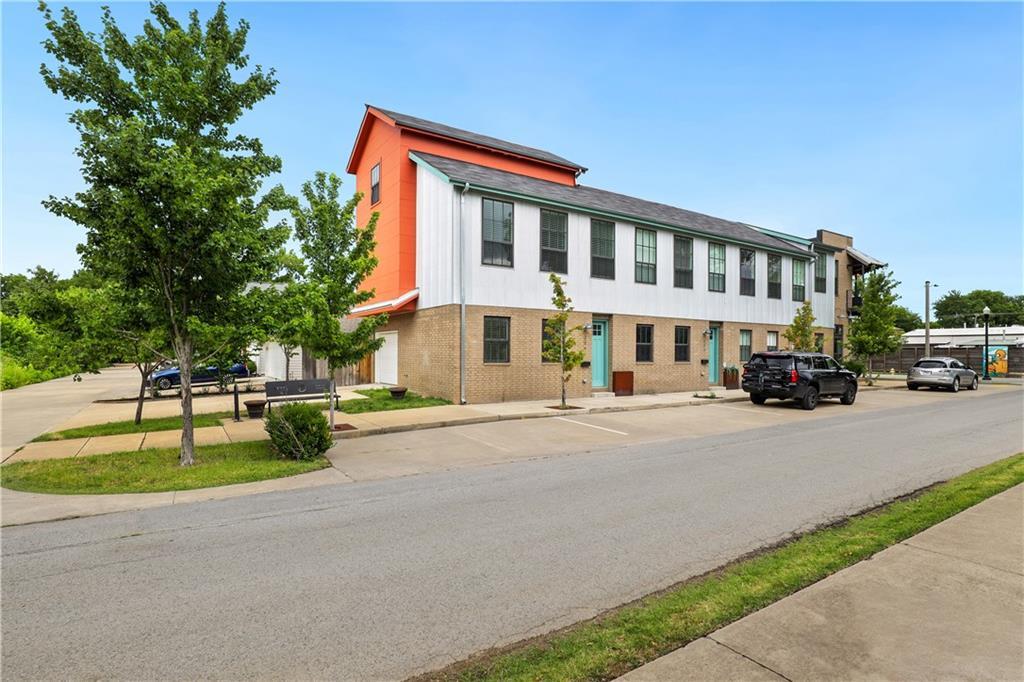 306 SW 5th St, Bentonville, AR 72712 Townhome Rentals in Bentonville