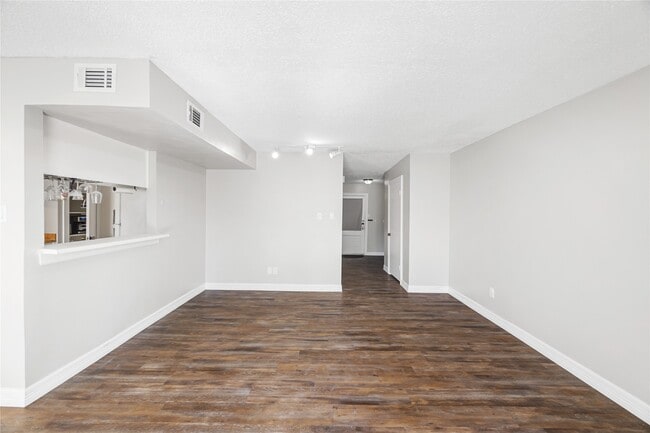 Foto del edificio - 8233 Kingsbrook Rd