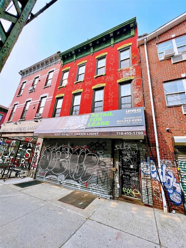Foto principal - 1039 Broadway