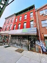 Building Photo - 1039 Broadway