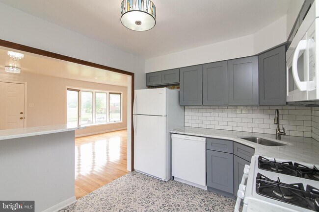 Foto del edificio - 115 West Ave