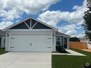 Building Photo - 16441 Blossom Grv Dr